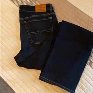 Short Girls! Sweet Straight Lucky Jeans